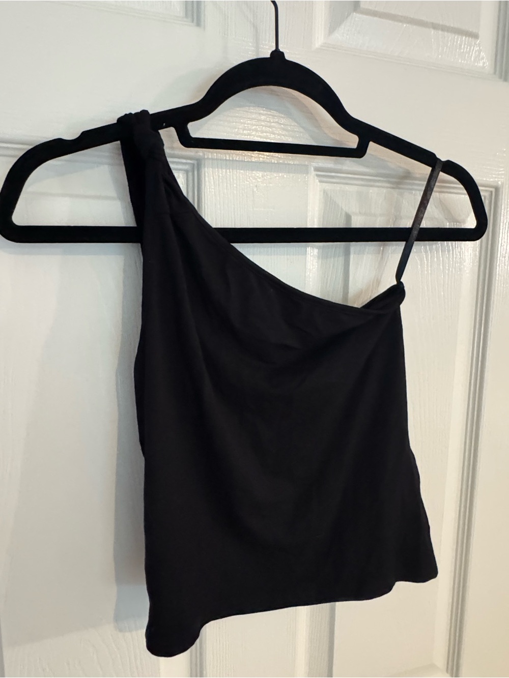 Motel Rocks Black One-Shoulder Asymmetric Camisole